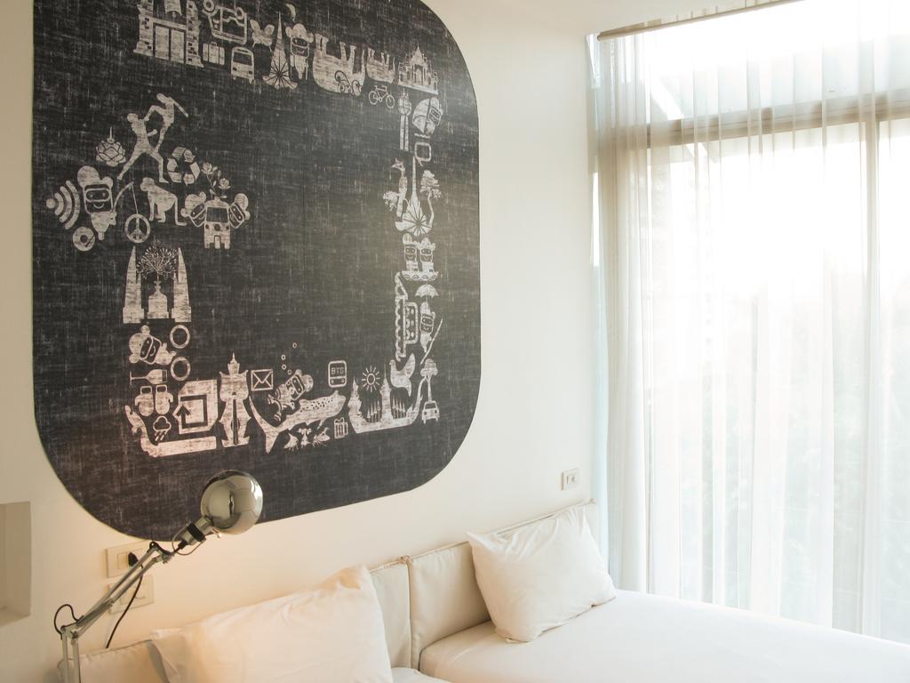 Refillnow! Hostel Банкок Екстериор снимка